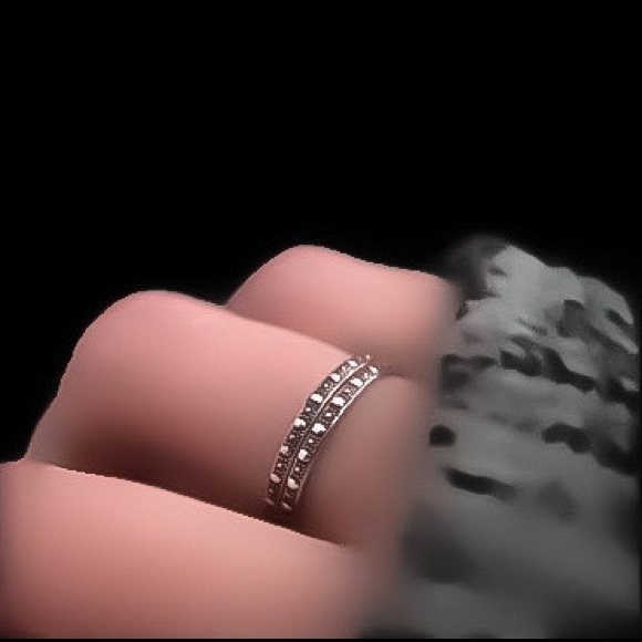 (2-13) Set of 2 Oxidized 925 Sterling Silver Dotted Pattern Stackable Band Rings - Picture 3 of 9